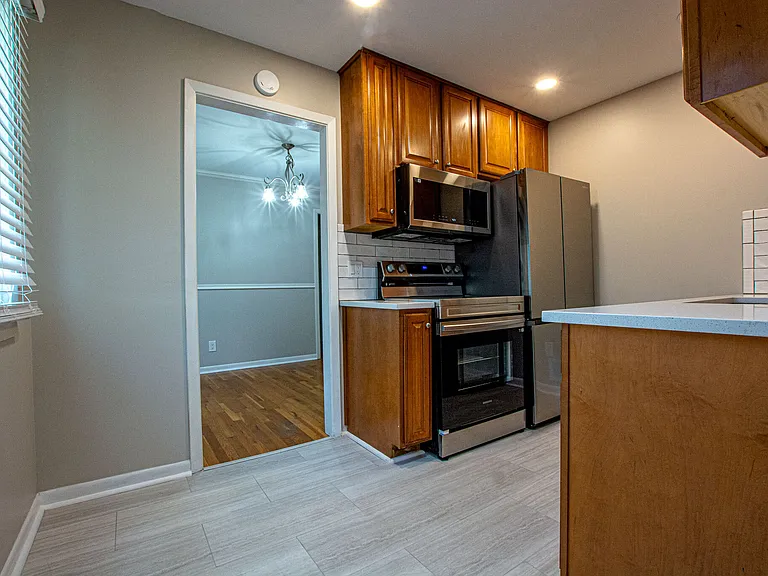 5806 Western Ave #1 — Photo 11