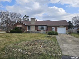 5216 N Main St, East Peoria, IL 61611