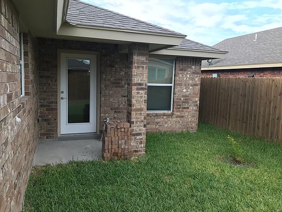 4th image of 3312 Camden Pl