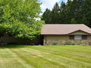 8398 Riverside Dr, Novelty, OH 44072