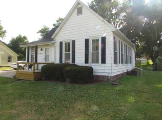 251 Clarksville Rd, Pittsfield, IL 62363