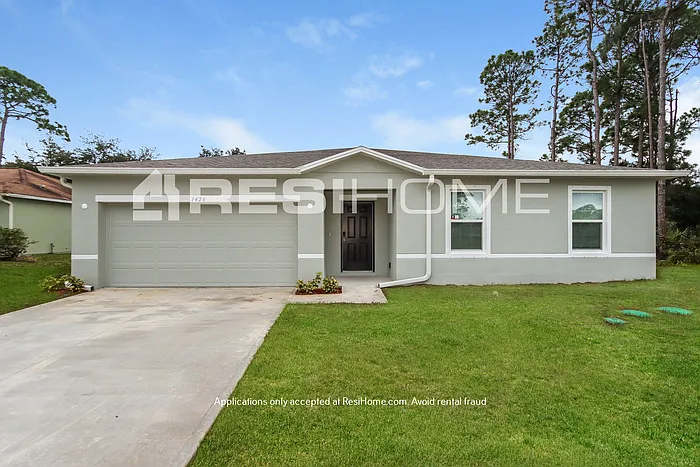 1426 Rila St SE — Photo 1