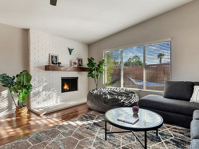 7303 E Cypress St — Photo 8