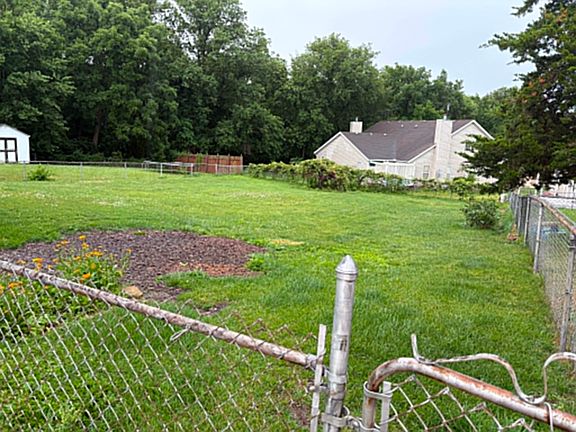 3rd image of 6816 N Terra Vista Dr
