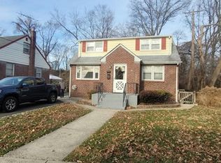 29 Marion Ave, Rochelle Park, NJ 07662