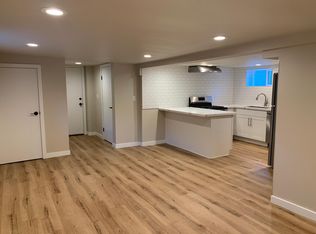 11517 5th Ave NE #B, Seattle, WA 98125