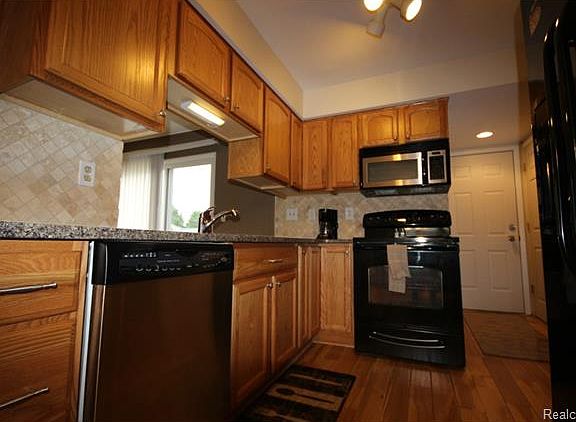 4th image of 14209 Mary Grove Dr