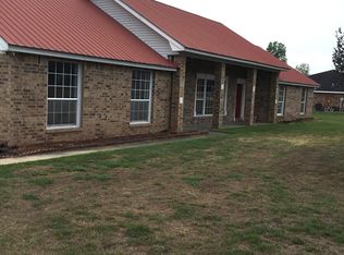 304 Calhoun Dairy Dr, Leesville, LA 71446
