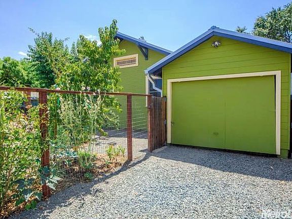 5th image of 1506 Claremont Dr
