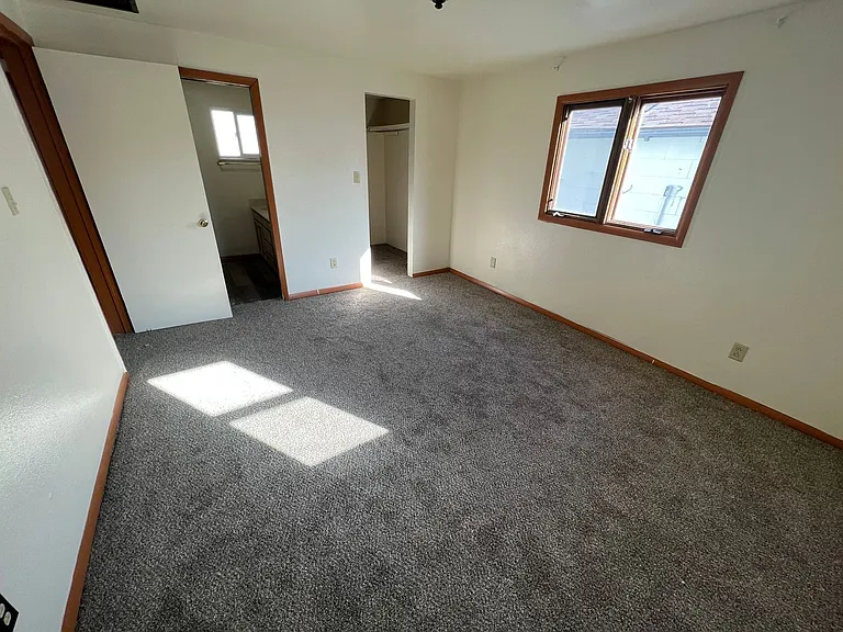 1216 Harrison Ave — Photo 8