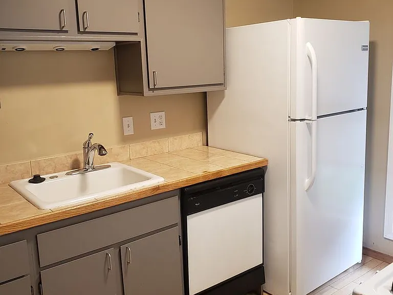 8316 SW Terwilliger Blvd — Photo 14
