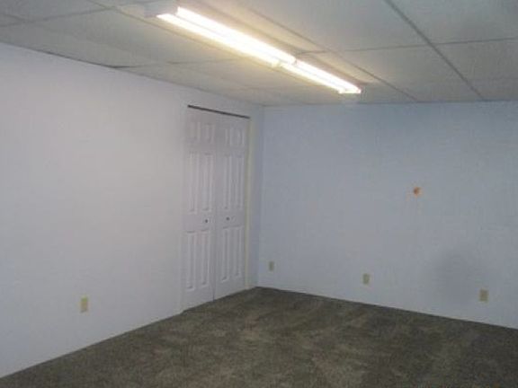 5th image of 801 W Grant St