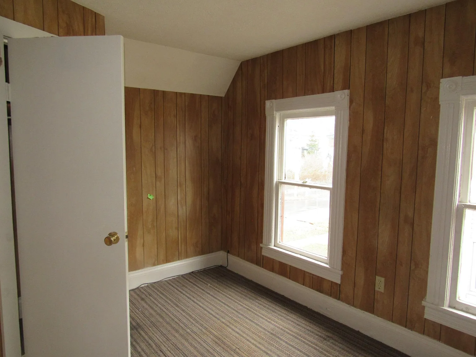 4 bed, 1500 sqft, $1,600 — Photo 1