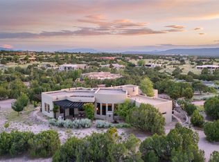 10 Rain Dance Ct, Santa Fe, NM 87506
