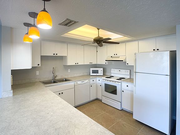 4th image of 159 SW 47th Ter APT 104