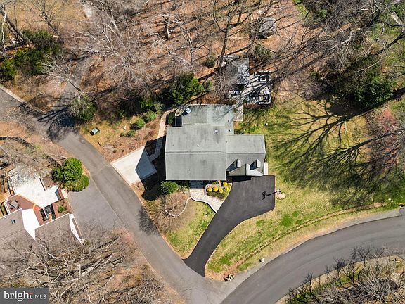 5th image of 4825 Bentonbrook Dr
