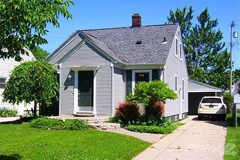 2nd image of 112 Huron Ave