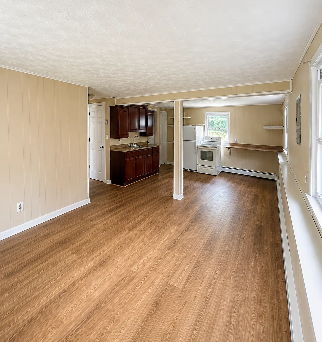 Kurt Ln, Hauppauge — Photo 3