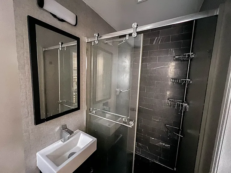 238 E 116th St #21 — Photo 5