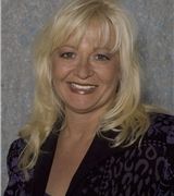 Lorraine Marotta, Agent in Long Island, NY