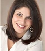 Vienna Jacob, Agent in Glenview, IL