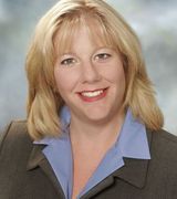 Nicole Larsen, Agent in Burien, WA
