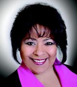 Olga Escarsega, Agent in El Paso, TX