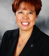 Mayra Santana, Agent in Valencia, CA