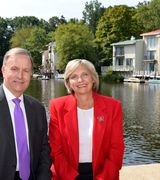 Dave and JoAnne Adams Group, Agent in Reston, VA