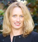 Sandrine Deschaux, Agent in Cambridge, MA