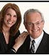 Wayne Laatz and Pam Potoczek, Agent in Aurora, IL