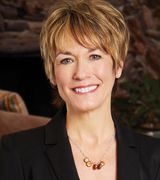 Sue Lucas, Agent in Hartland, WI