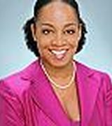 Gabrielle Everett, Agent in NY,