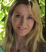 Bea Artigliere, Agent in Tarzana, CA