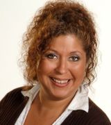 Tia Wells, Agent in Gatlinburg, TN