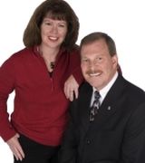 Linda & Joe Huseby, Agent in Maple Grove, MN
