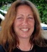 Lisa Glowacki, Agent in Tiverton, RI