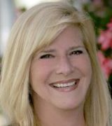 Karen Betancourt, Agent in Westlake village, CA