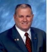 Lucky Lang, Agent in Davenport, IA
