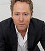 Tom Doyle, Agent in NY,