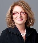 Yolanda Lowe, Agent in Essex, CT