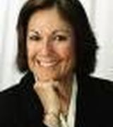 Magda Jansen, Agent in Mystic, CT
