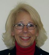 Michelle Barrett, Agent in Naples, ME