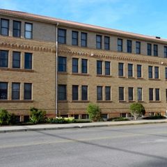 Alamo Apartments Real Estate Agent In Lamar Co Reviews Zillow