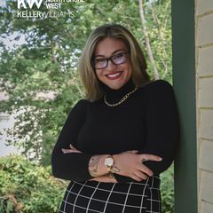 Alyssa Pimentel - Real Estate Agent in Libertyville, IL - Reviews | Zillow