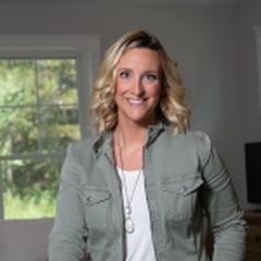 Jamie Broderick Real Estate Agent In Midland Mi Reviews Zillow