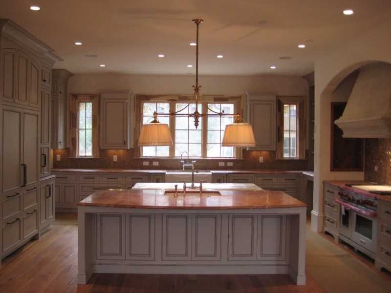 Traditional Kitchen with Kitchen island & Farmhouse Sink in Atlanta, GA