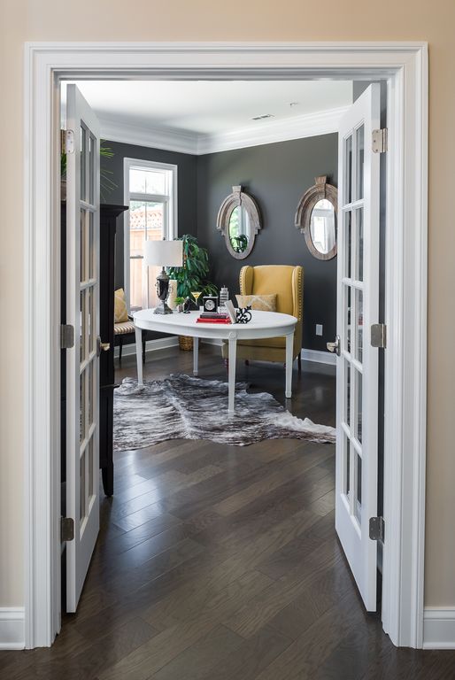 Home Office with Crown molding & Hardwood floors | Zillow ...