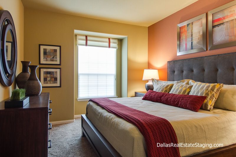 Modern Guest Bedroom with Carpet by Holly Bellomy Zillow Digs Zillow