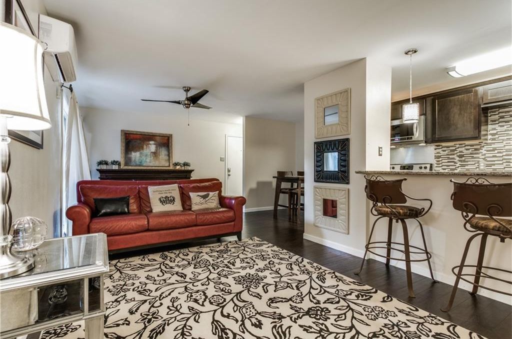 Great Room With Pendant Light Ceiling Fan In Dallas Tx Zillow Transitional Great Room With High Ceiling Fan Pendant Light Flush
